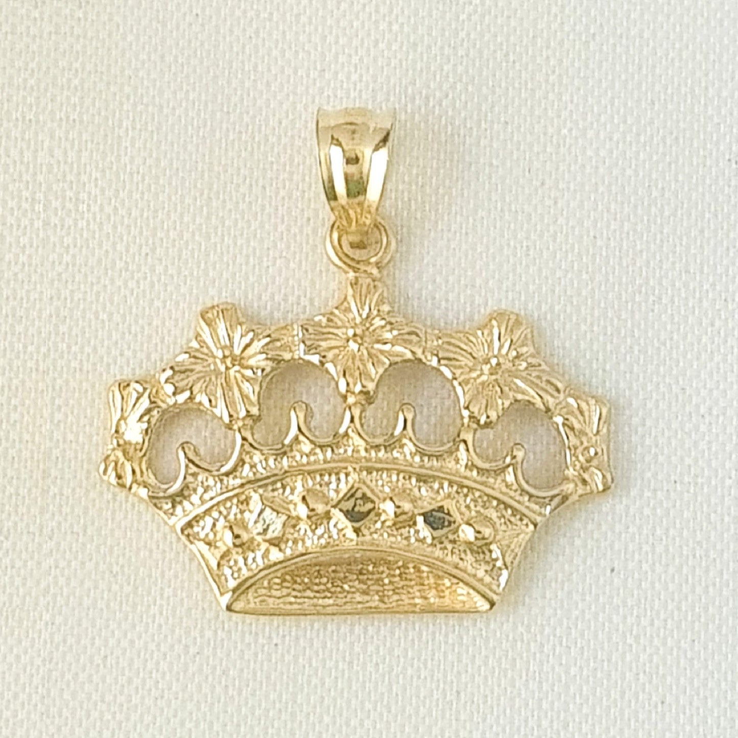 14K Yellow Gold CROWN Pendant