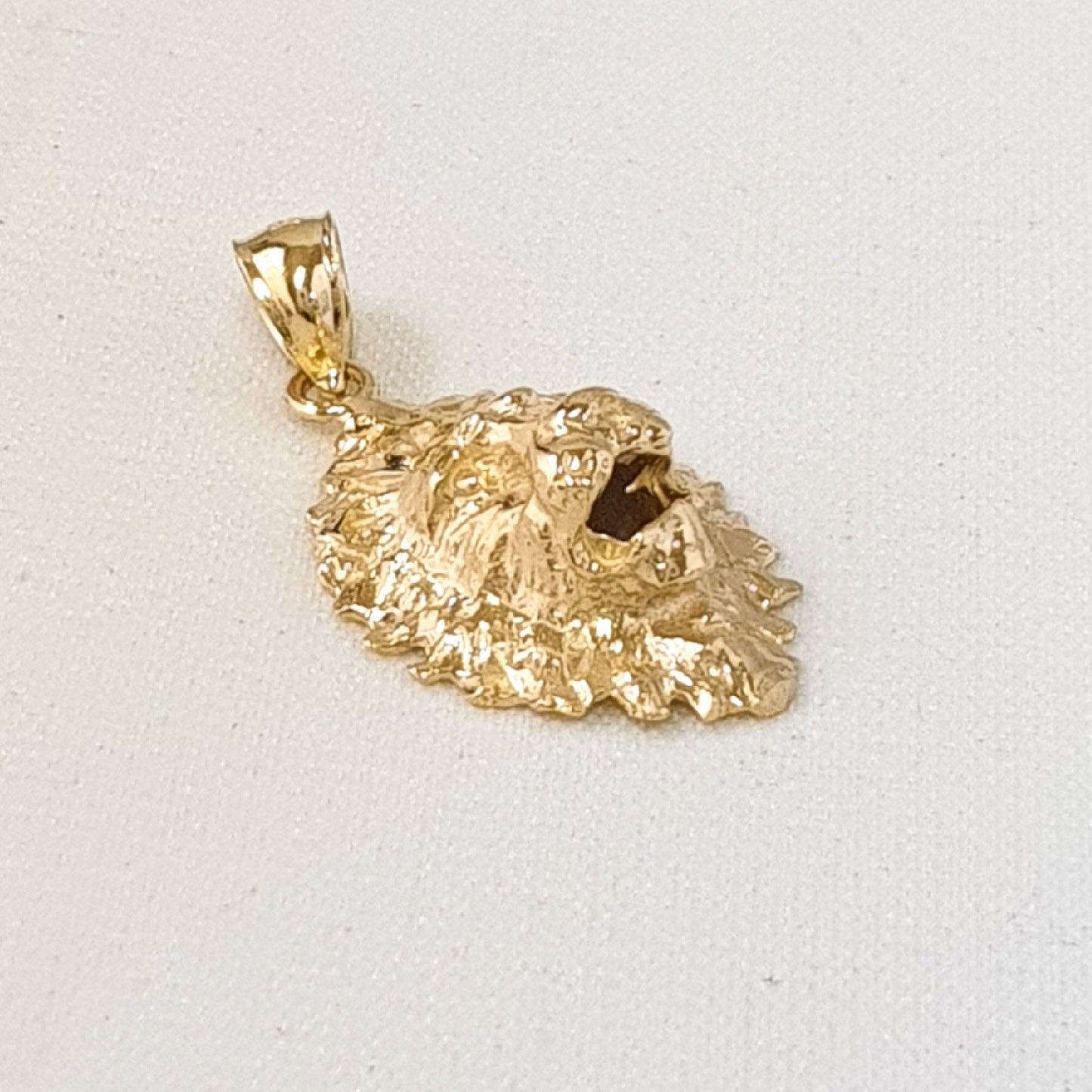 14K Yellow Gold Lion Head Pendant