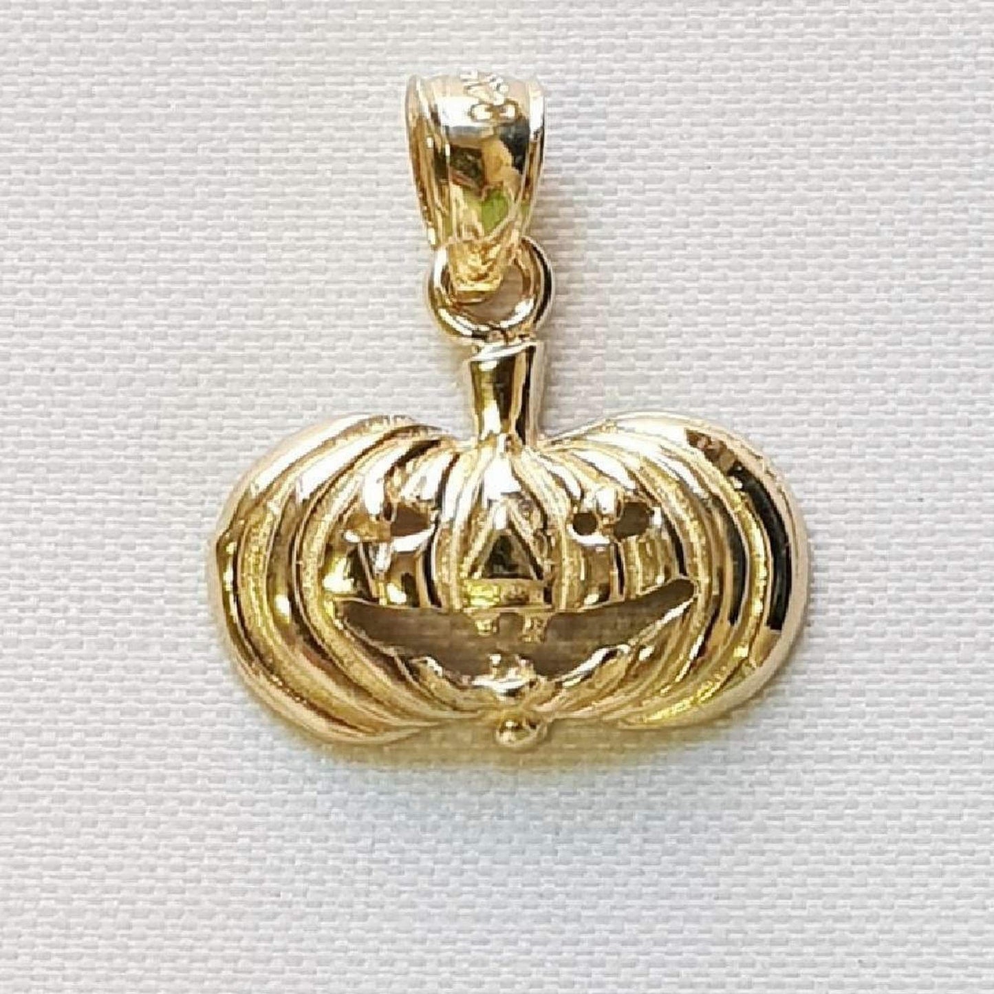 14K Yellow Gold PUMPKIN Pendant