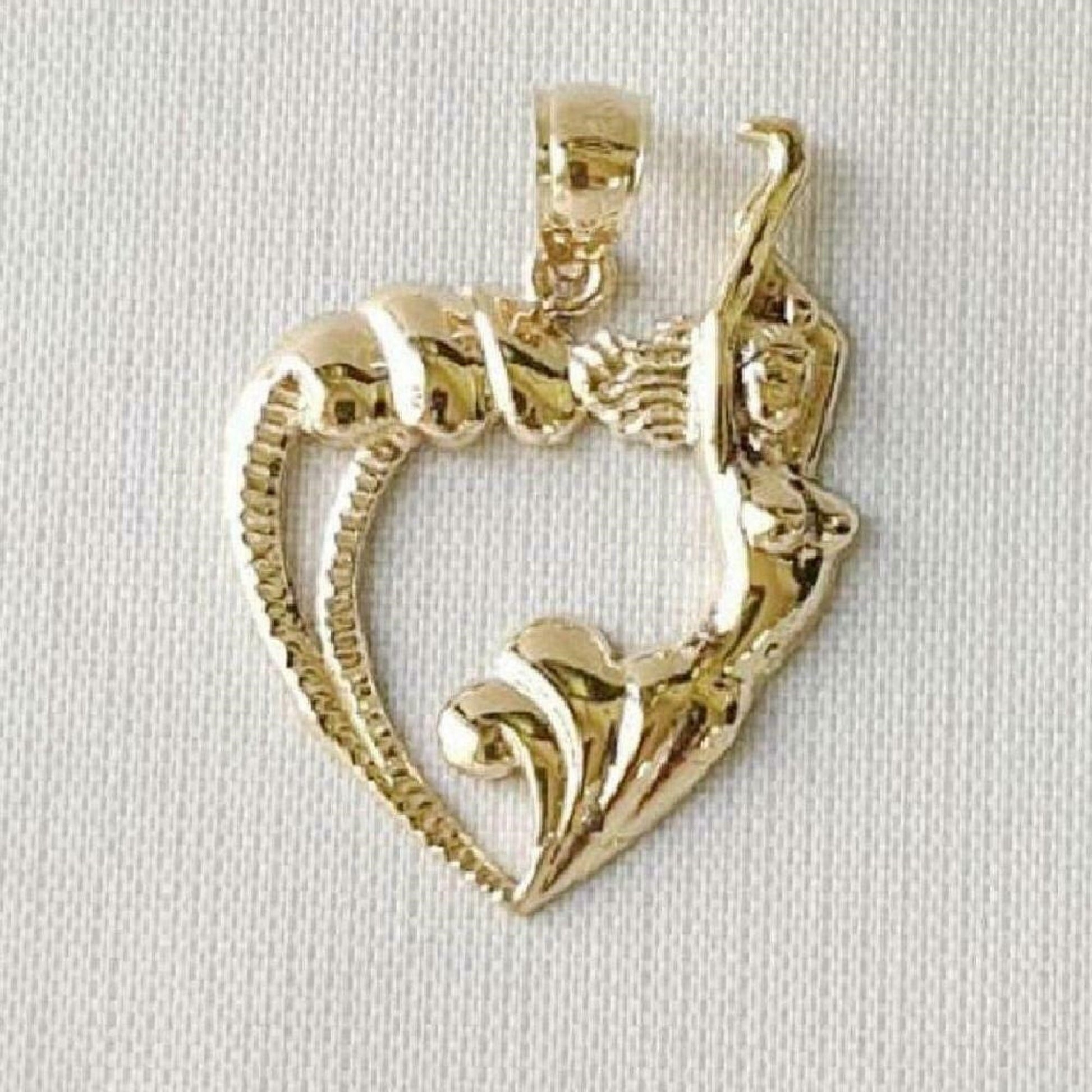 14K Yellow Gold Mermaid w/ Heart Pendant
