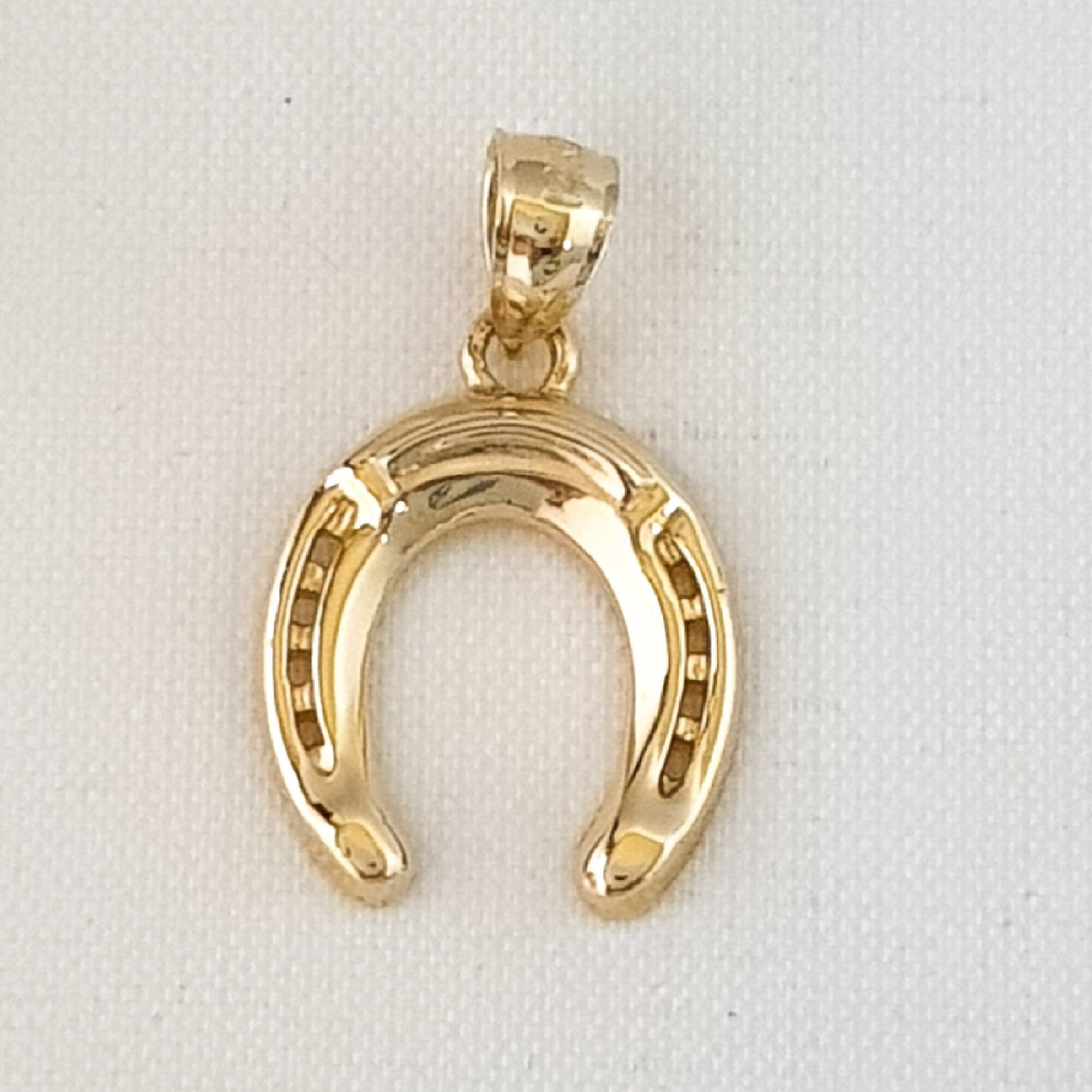 14K Yellow Gold HORSESHOE Pendant