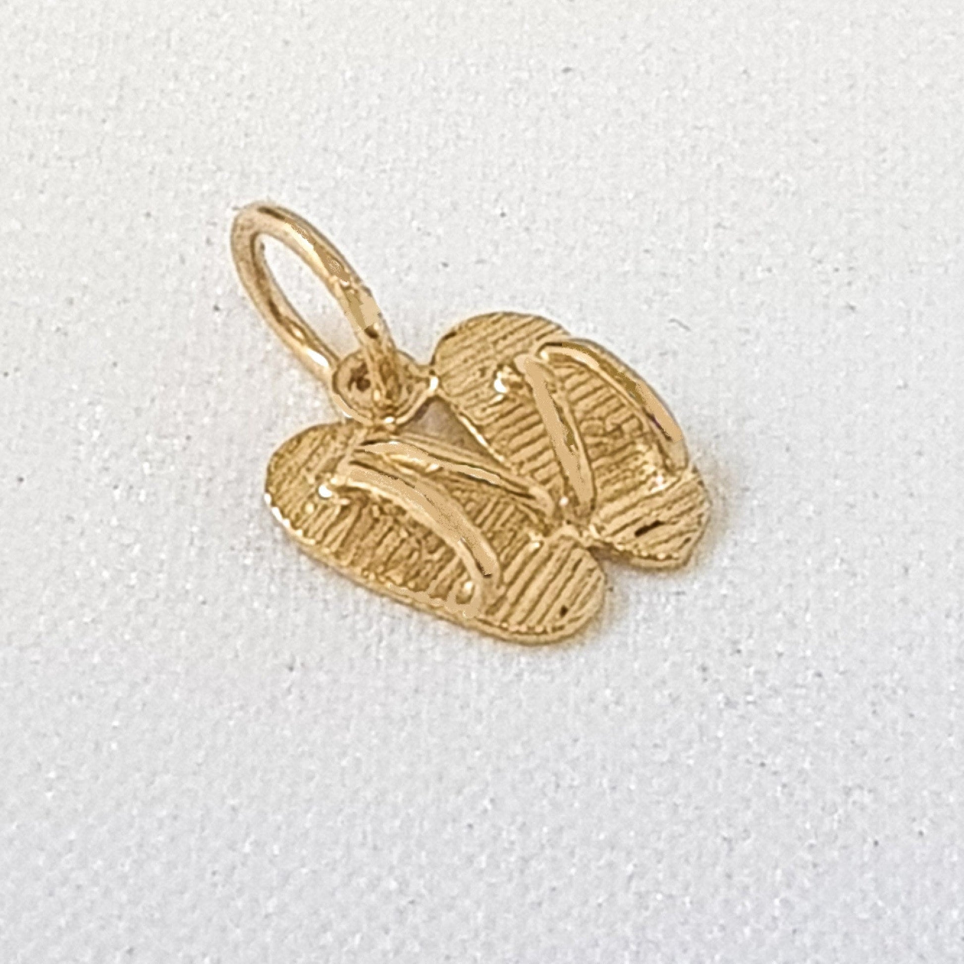 14K Yellow Gold Small Flip Flops 3D Pendant