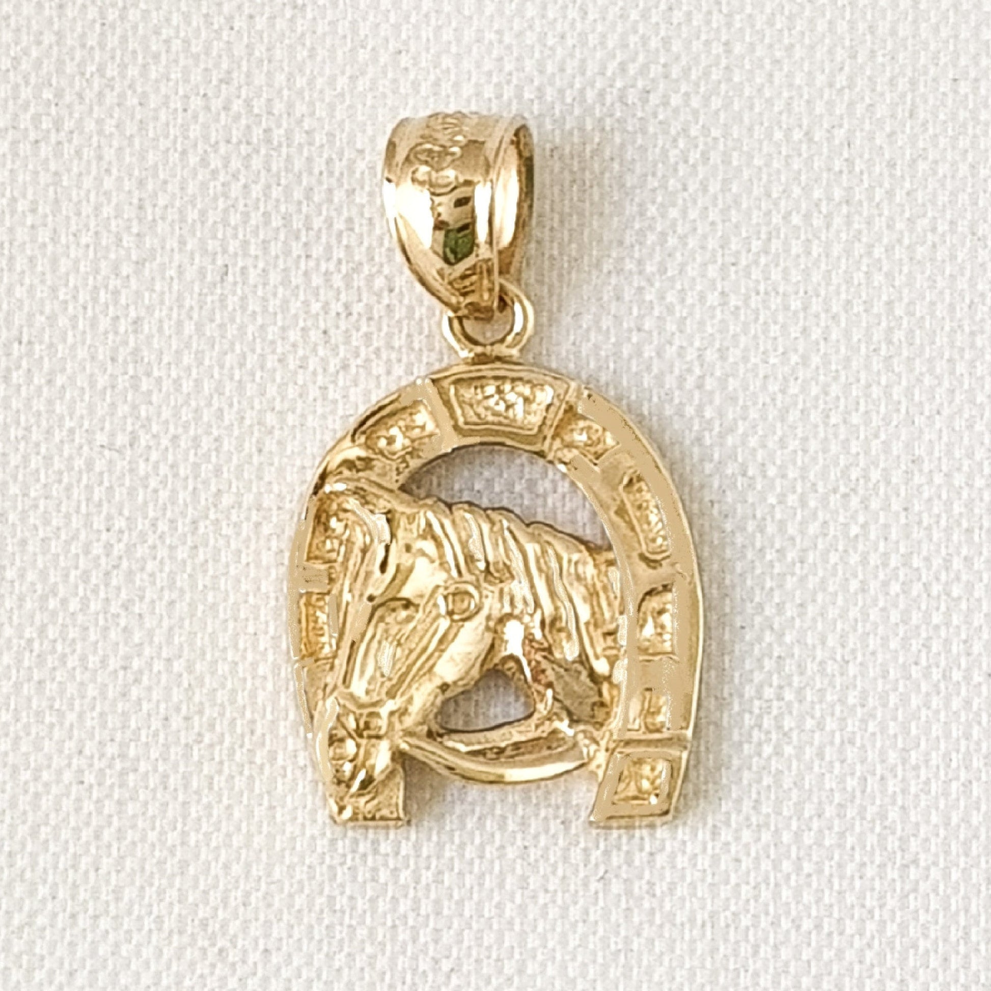 14K Yellow Gold Horse with Horseshoe Pendant