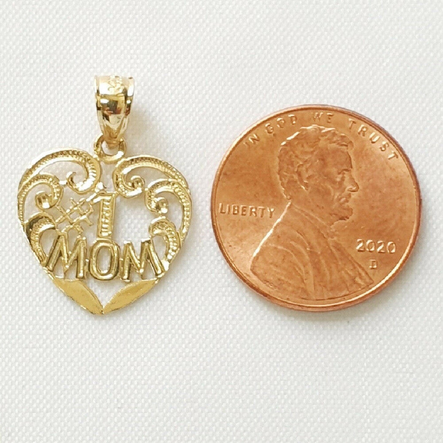 14K Yellow Gold #1 MOM Heart Pendant