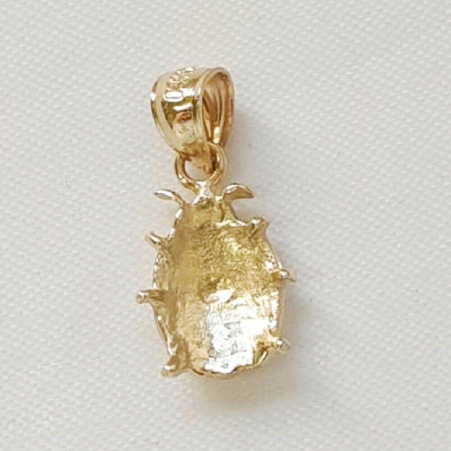 14K Yellow Gold Ladybug Pendant