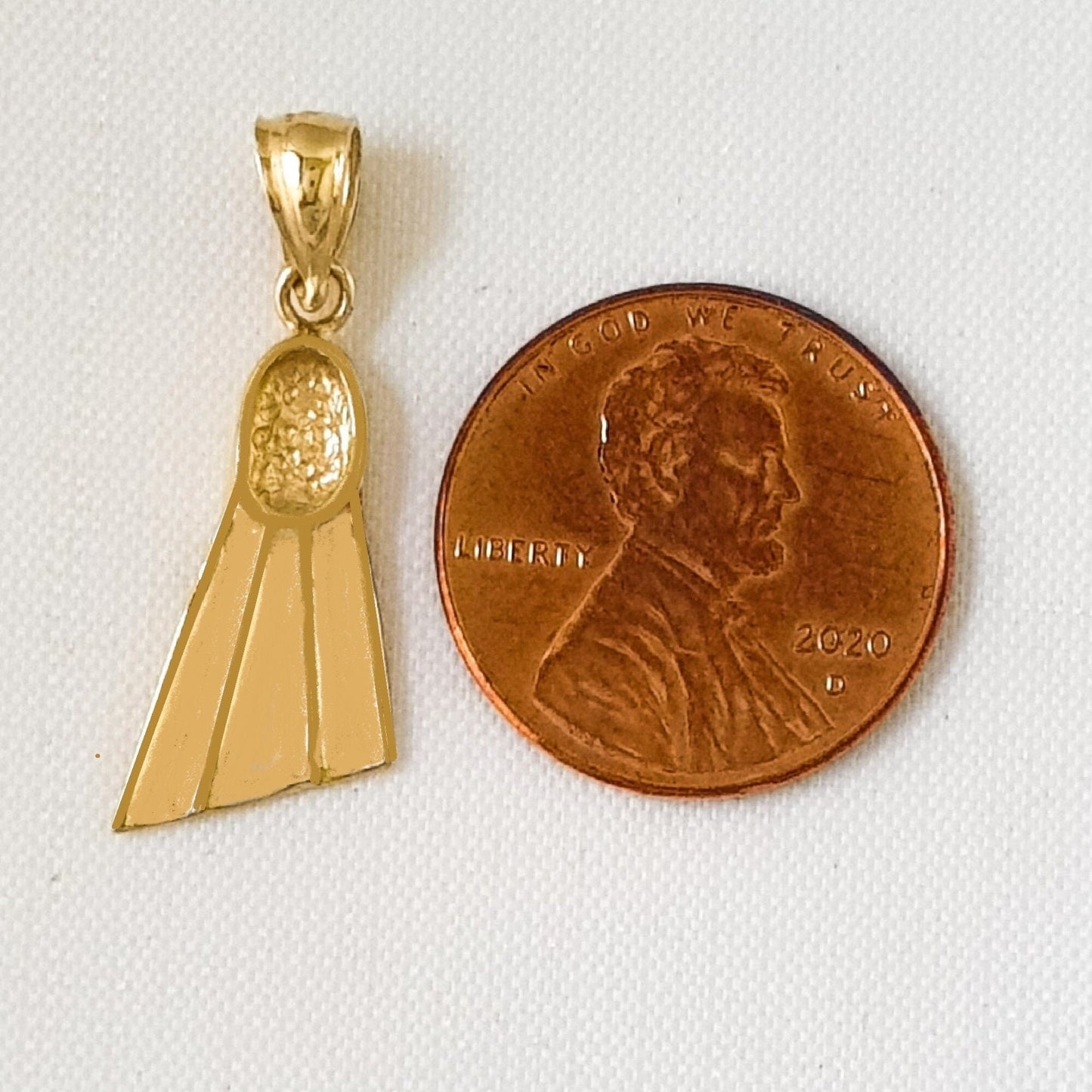 14K Yellow Gold Scuba Fin Pendant