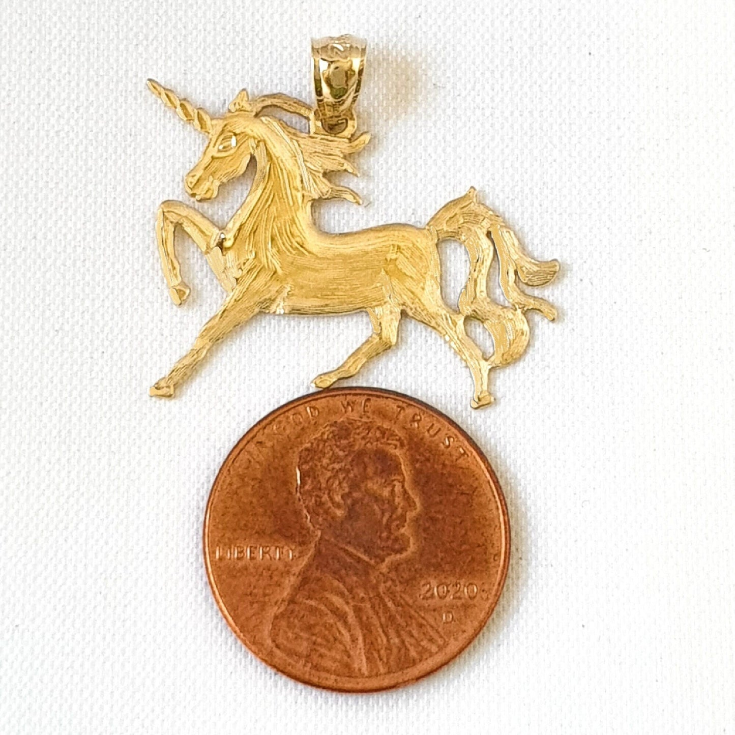 14K Yellow Gold Unicorn Horse Pendant