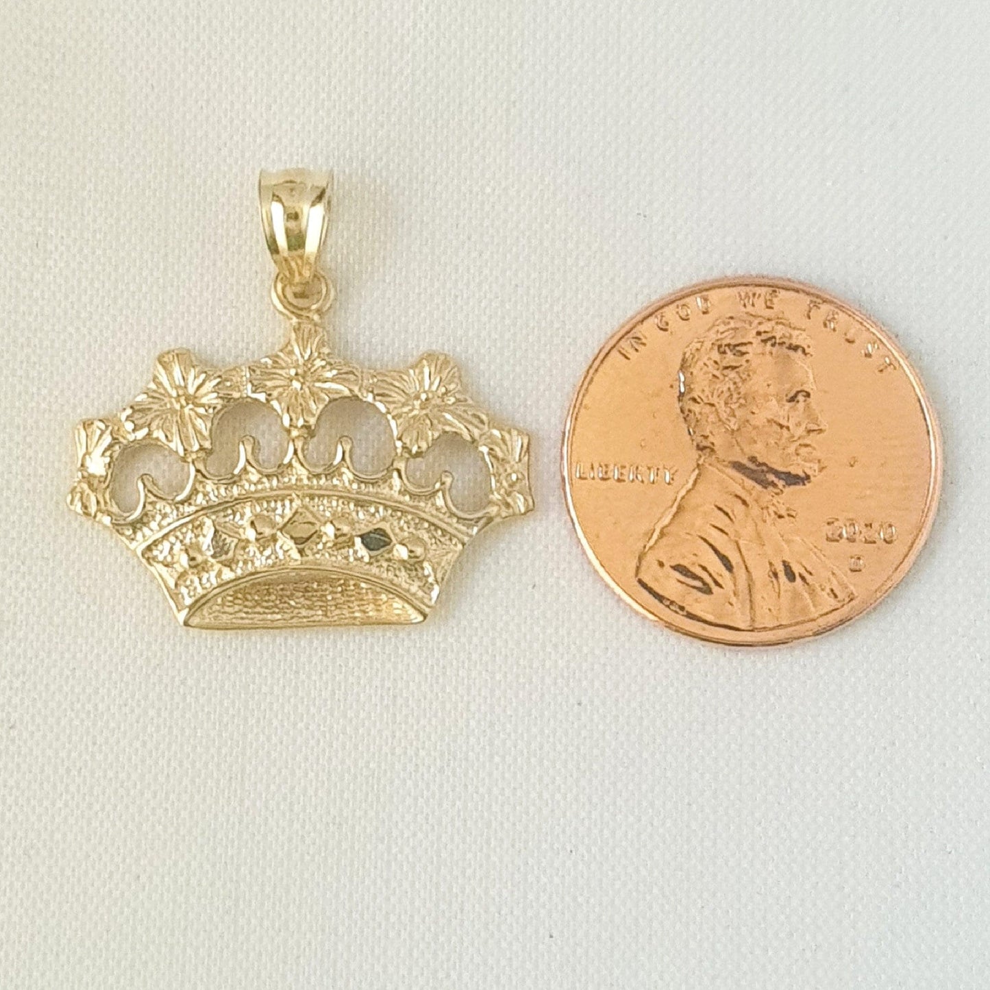 14K Yellow Gold CROWN Pendant