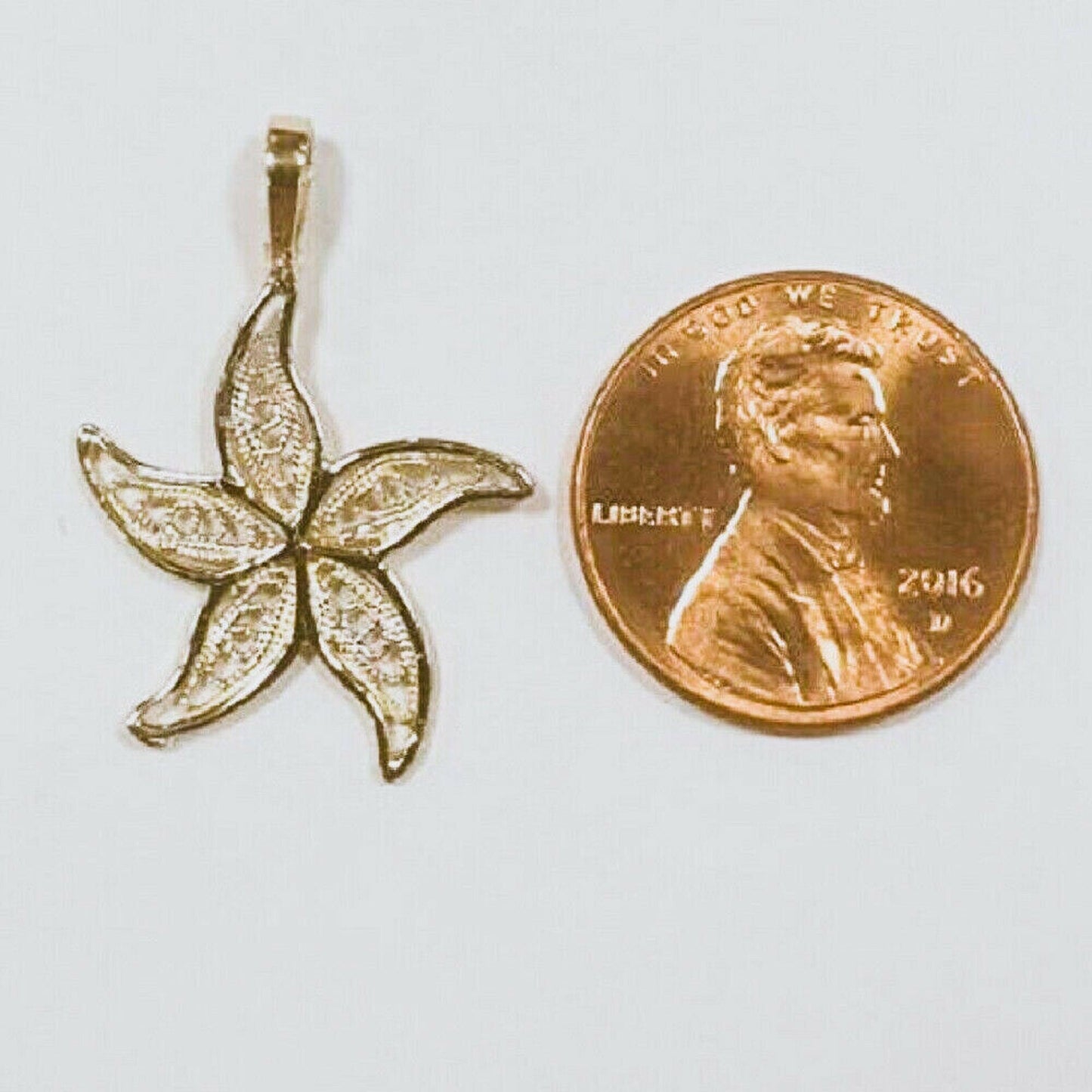 14K Yellow Gold Filigree Starfish Pendant