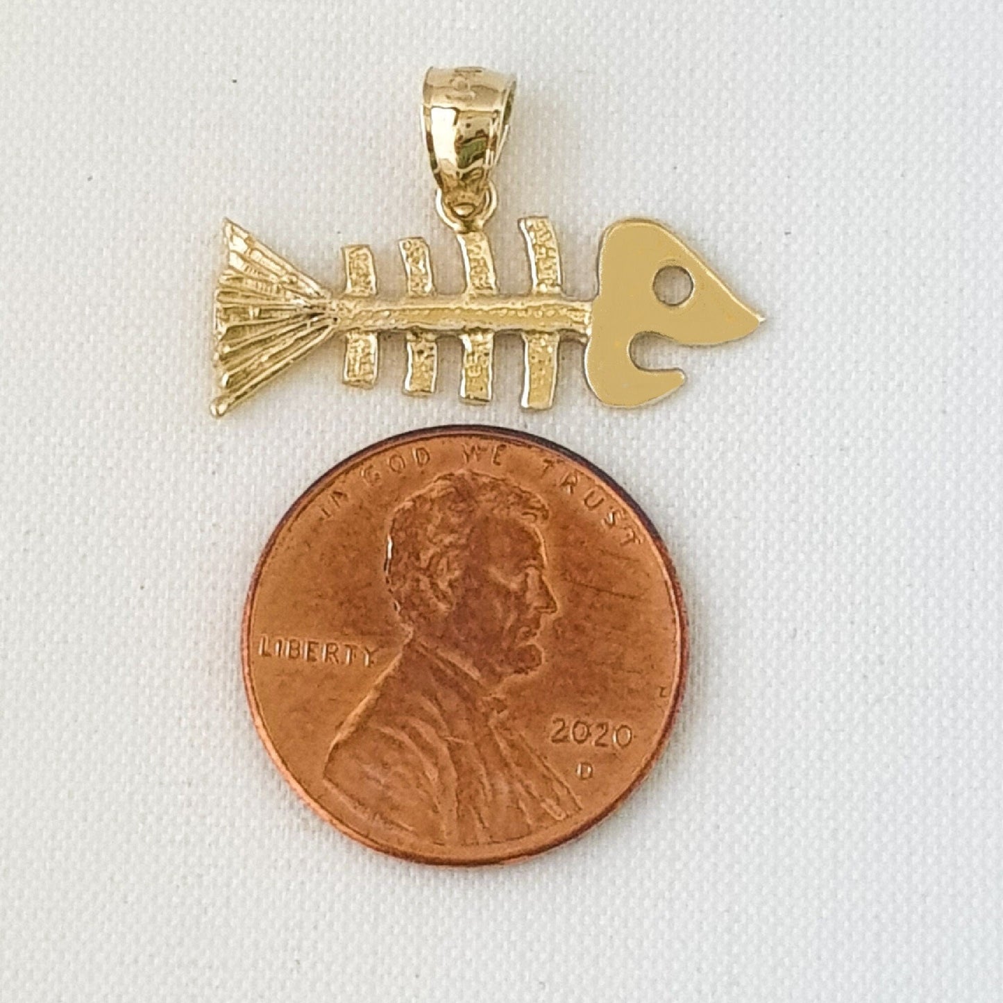 14K Yellow Gold Fish Bone Pendant