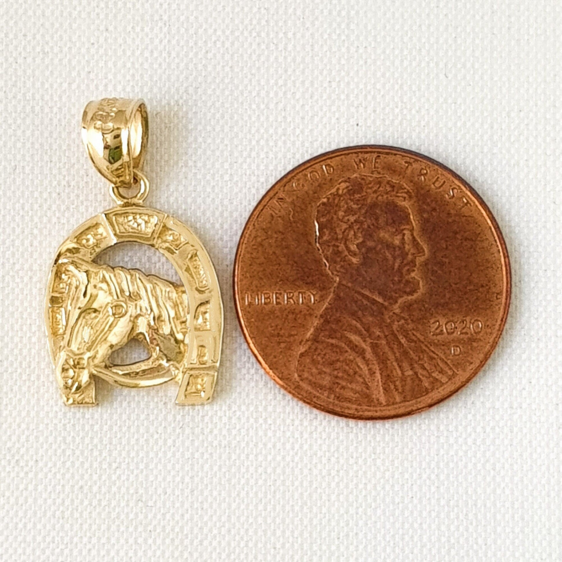 14K Yellow Gold Horse with Horseshoe Pendant