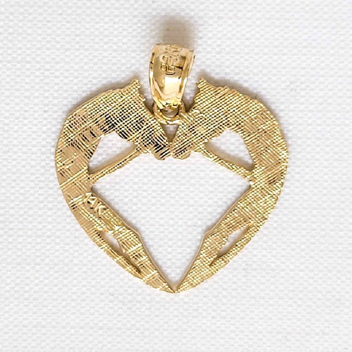14k Yellow Gold Horses Heart Design Pendant
