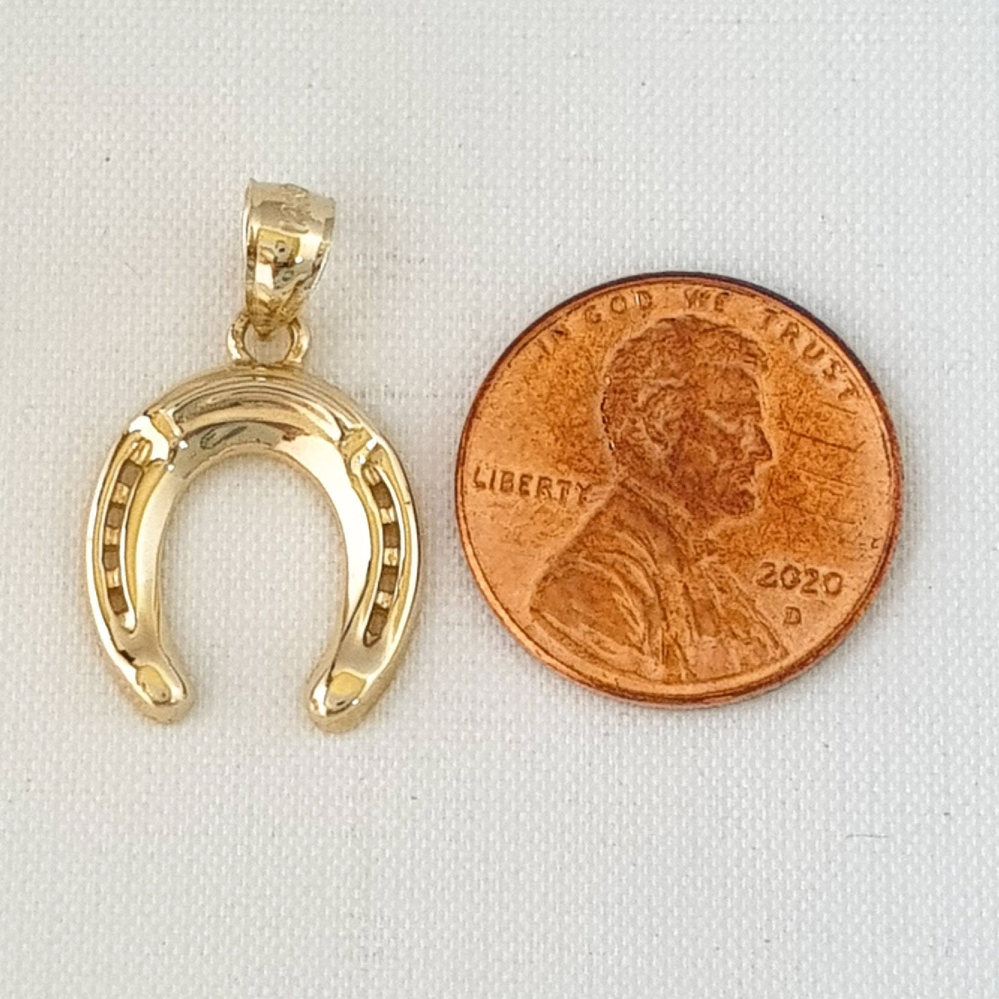 14K Yellow Gold HORSESHOE Pendant