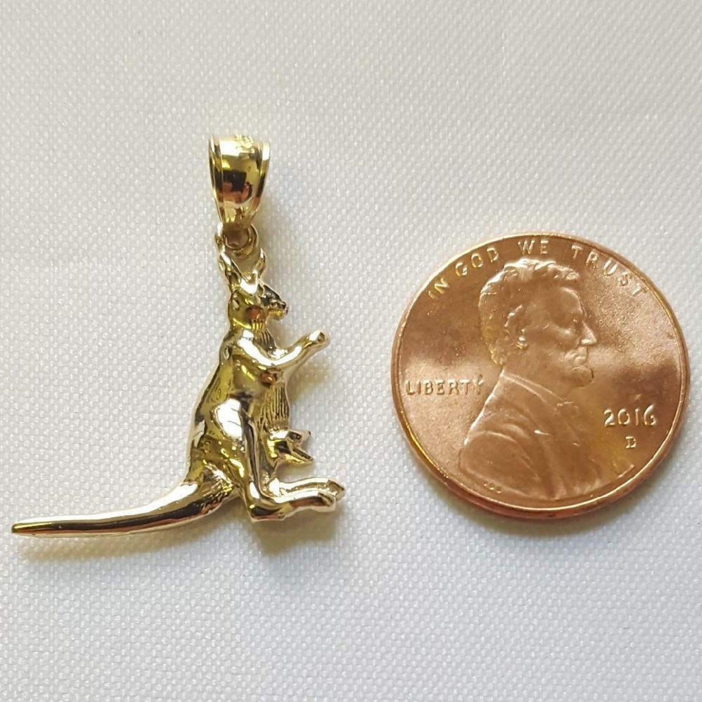 14K Yellow Gold Kangaroo Pendant
