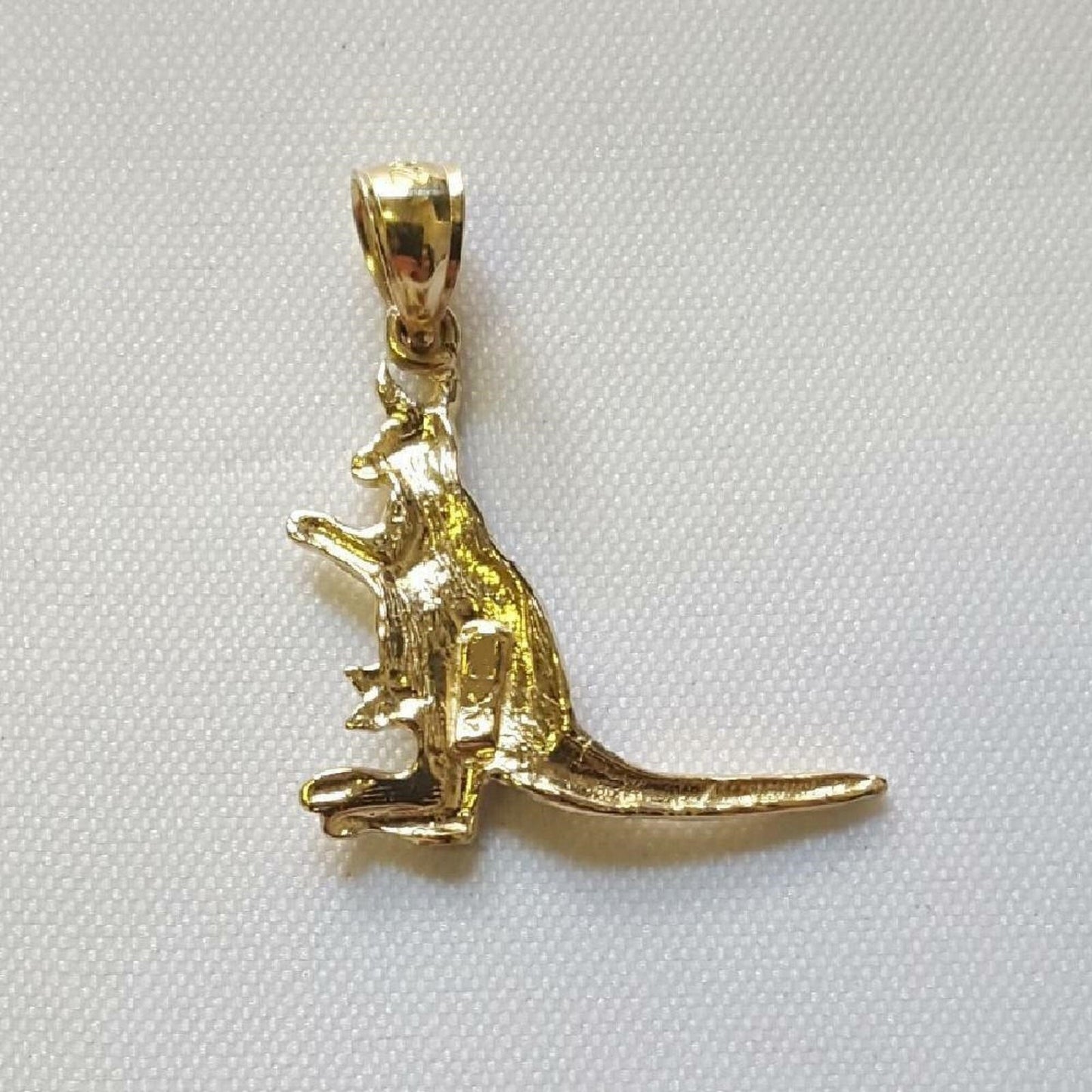 14K Yellow Gold Kangaroo Pendant