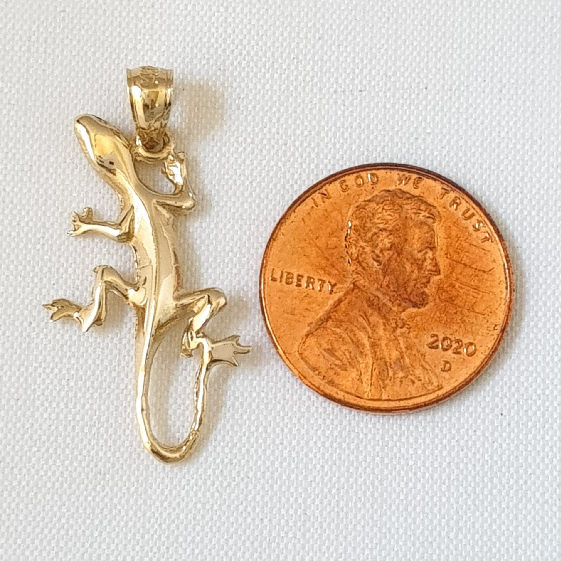 14K Yellow Gold Lizard Pendant