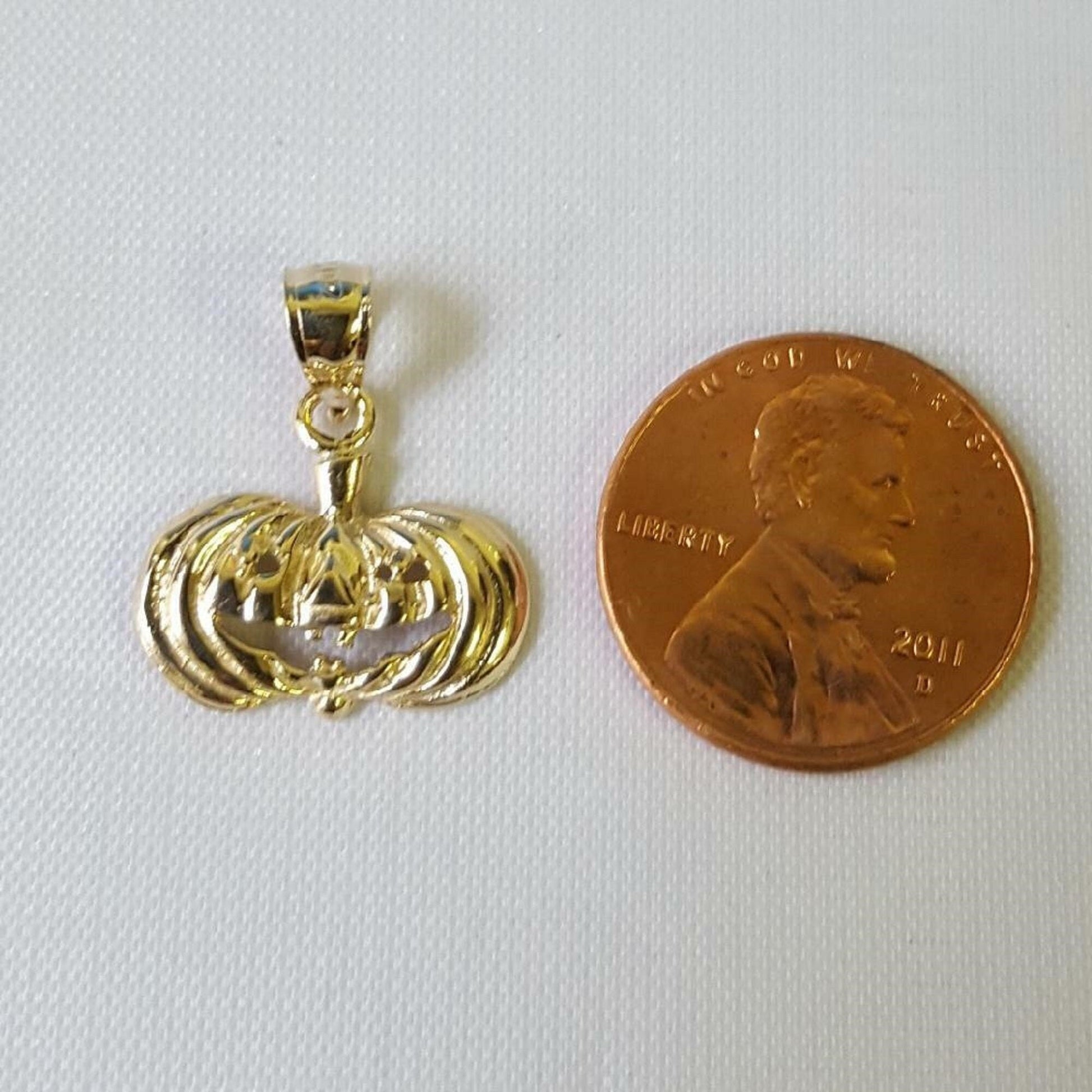 14K Yellow Gold PUMPKIN Pendant