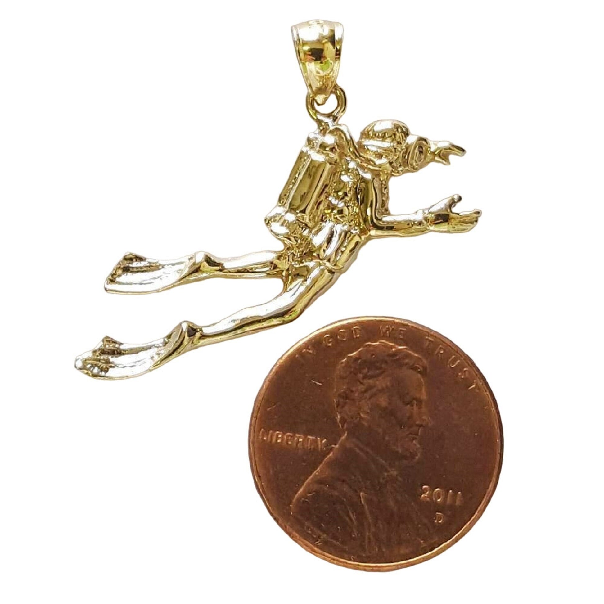 14K Yellow Gold Scuba Diver Pendant