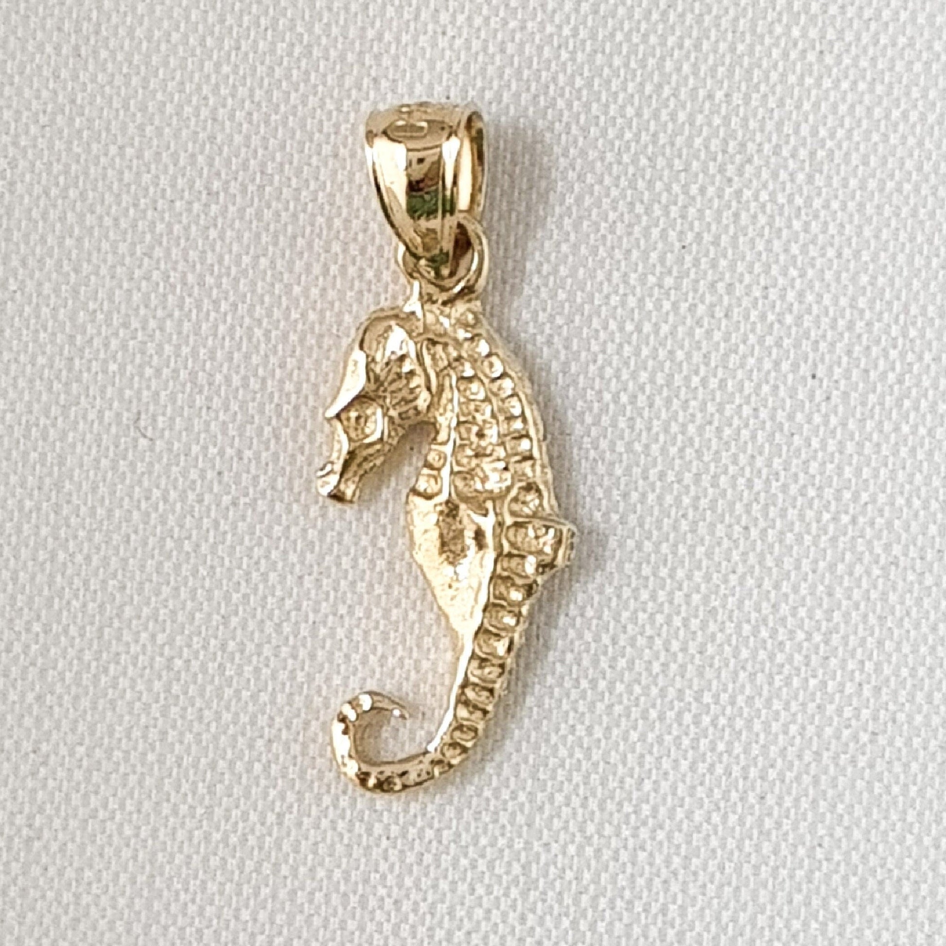 14K Yellow Gold Seahorse 3D (3 Dimensional) Solid Pendant