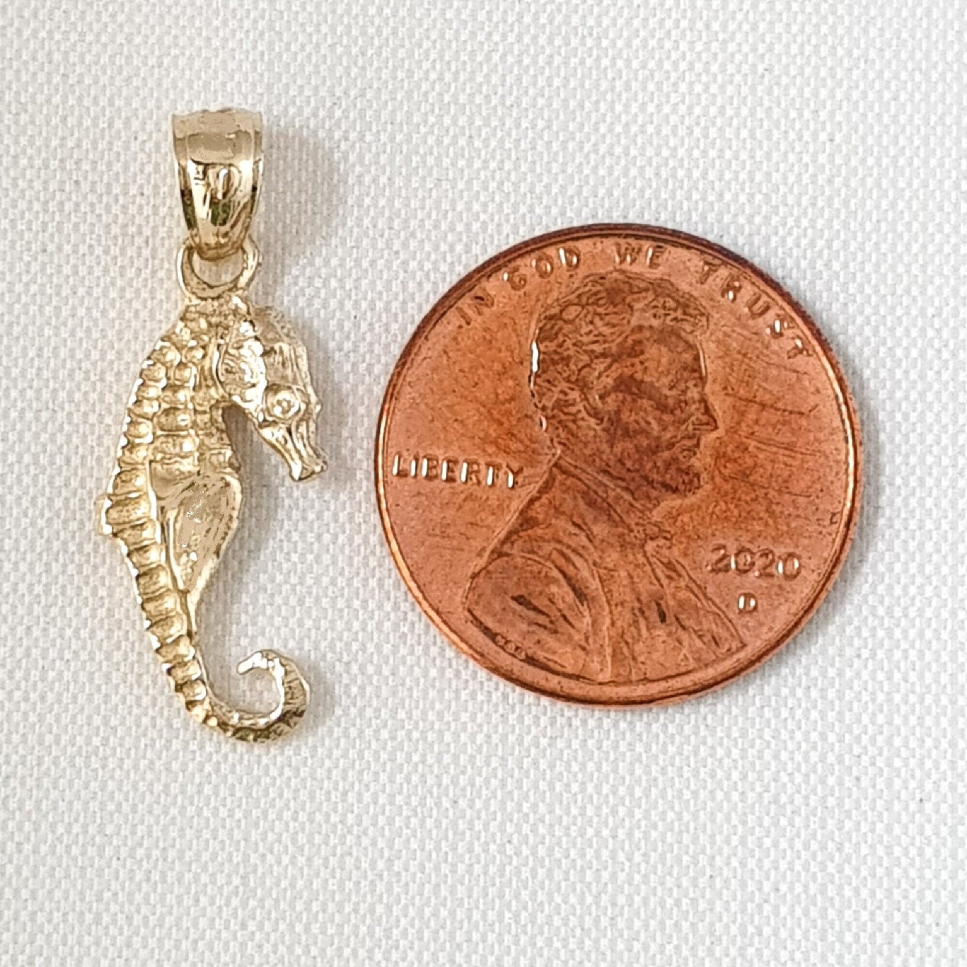 14K Yellow Gold Seahorse 3D (3 Dimensional) Solid Pendant