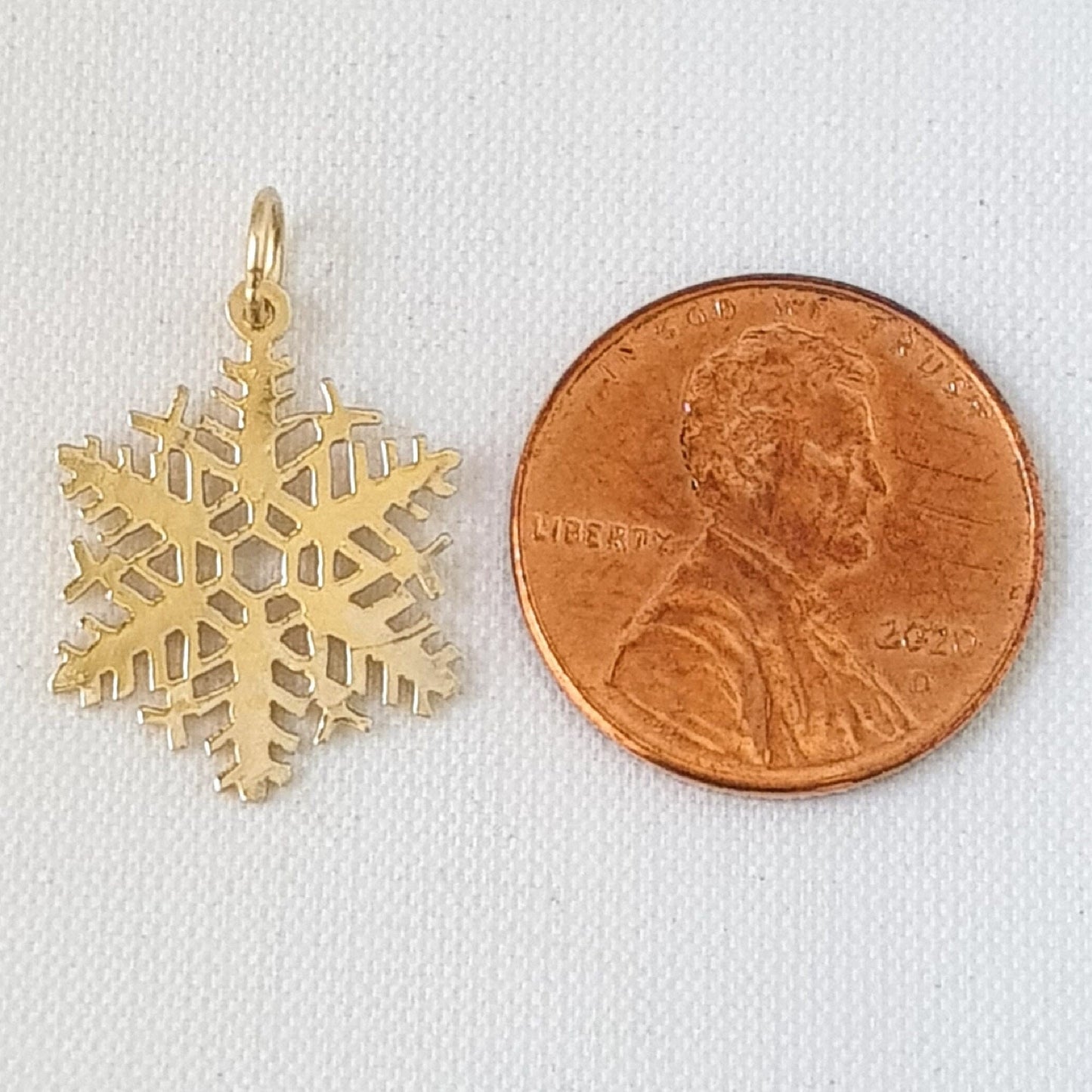 14K Yellow Gold Snowflake Pendant Charm