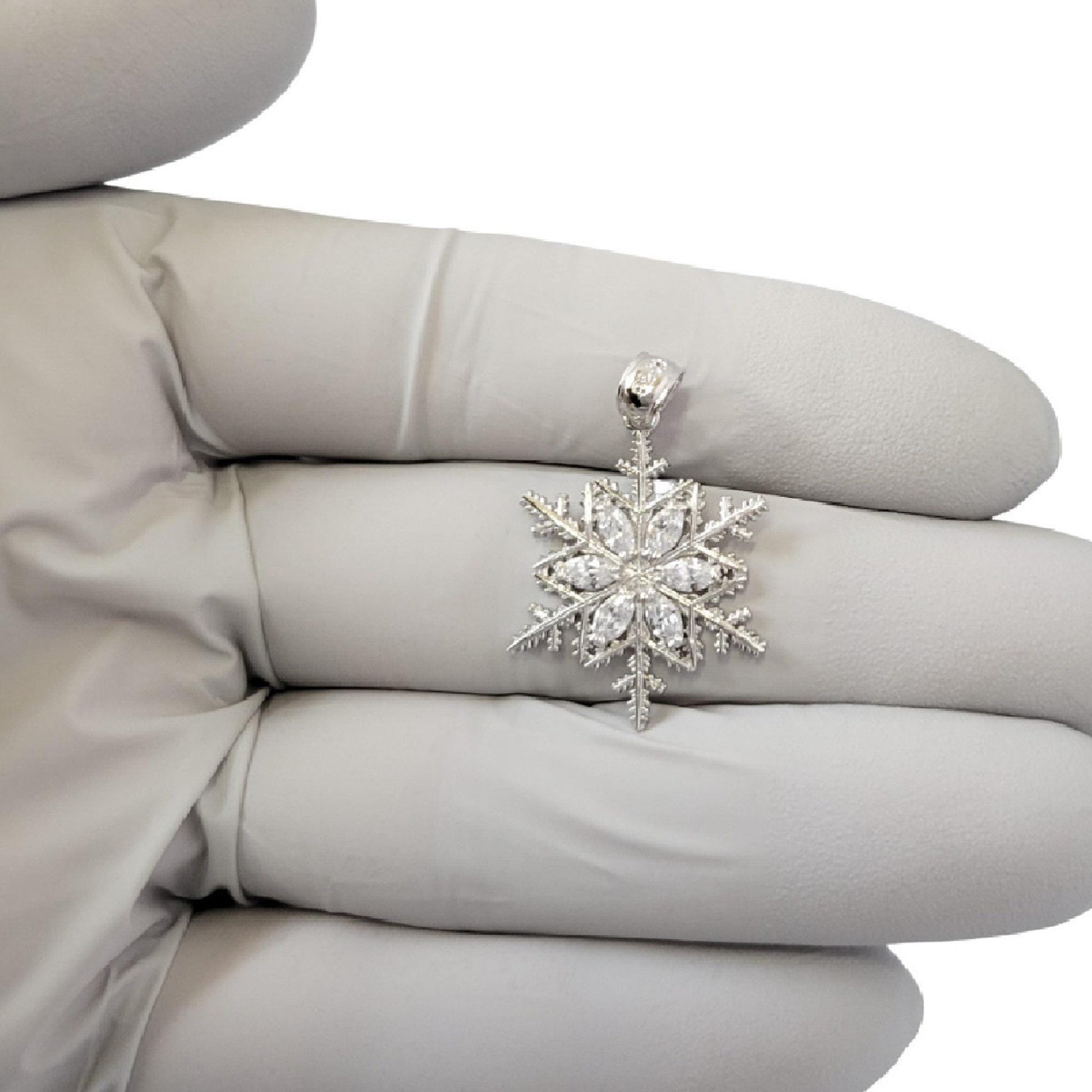 925 Sterling Silver Snowflake Pendant with Cubic Zirconia Stones